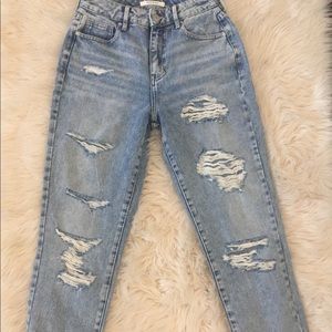 NWT Pacsun Ripped Light Blue Mom Jeans